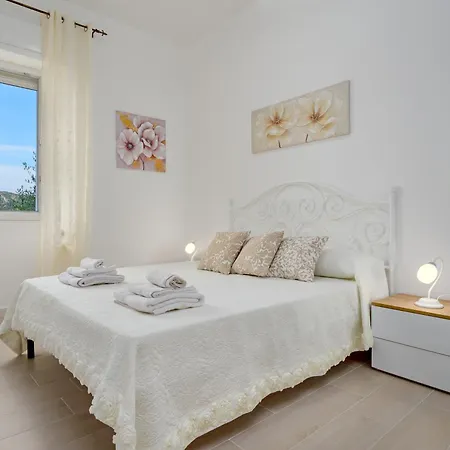 Holiday home La Casetta Bianca
