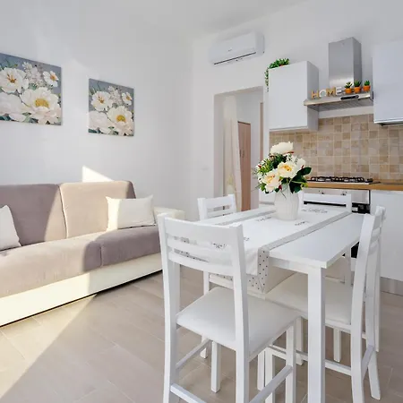 Holiday home La Casetta Bianca *